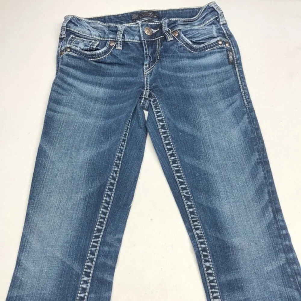 SILVER AIKO LOW STRAIGHT JEANS 26x32 ⭐️